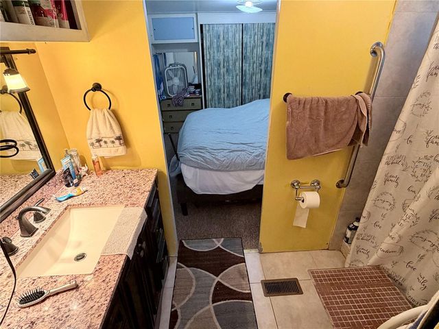 6904 CORTEZ RD W 15, Bradenton, FL 34210