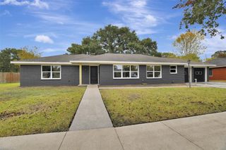 1914 Monroe Drive, Pasadena, TX 77502