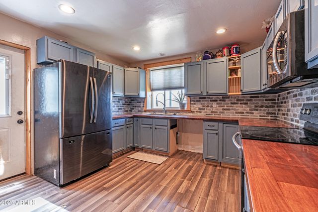 4933 SAWMILL Road, Clay Springs, AZ 85923