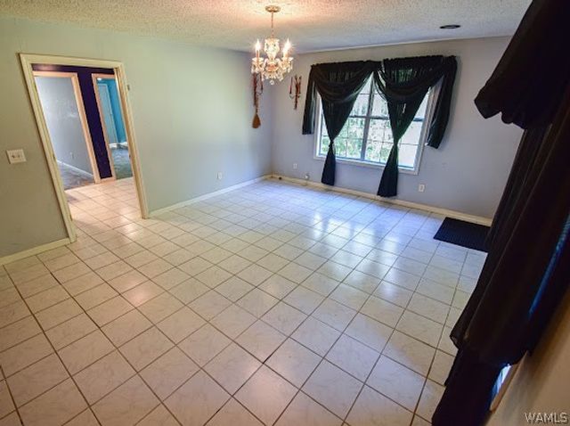 7801 Hargrove E, Cottondale, AL 35453
