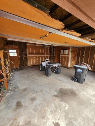 21391 Rum River Drive, Oak Grove, MN 55303
