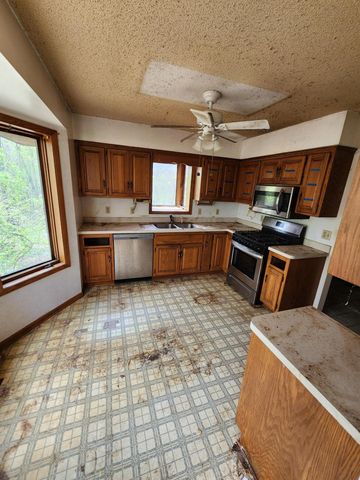 21391 Rum River Drive, Oak Grove, MN 55303