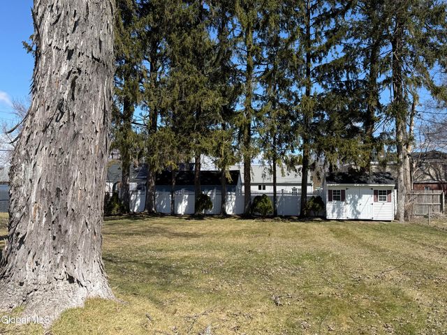 1032 Bill Road, Rotterdam, NY 12303