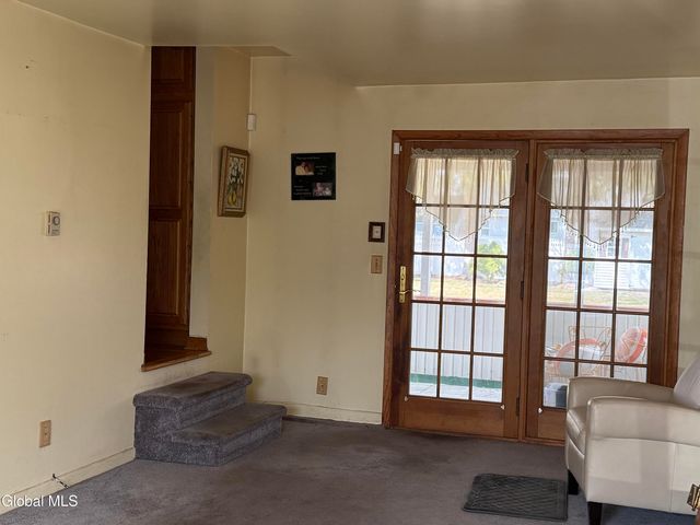 1032 Bill Road, Rotterdam, NY 12303