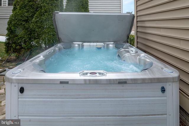 1317 YOURTEE SPRING DR, Brunswick, MD 21716