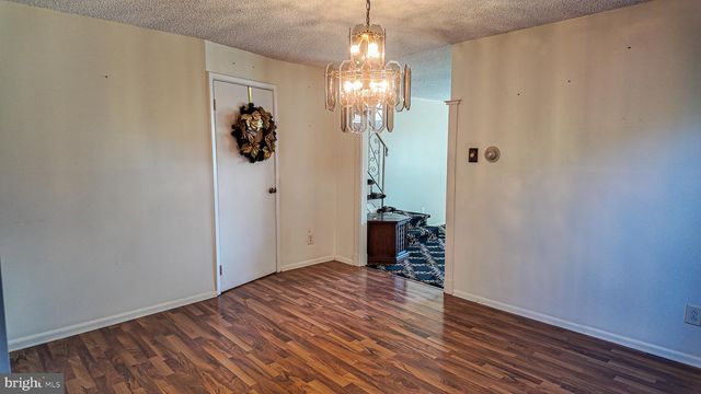 9922 S CANTERBURY RD, Philadelphia, PA 19114