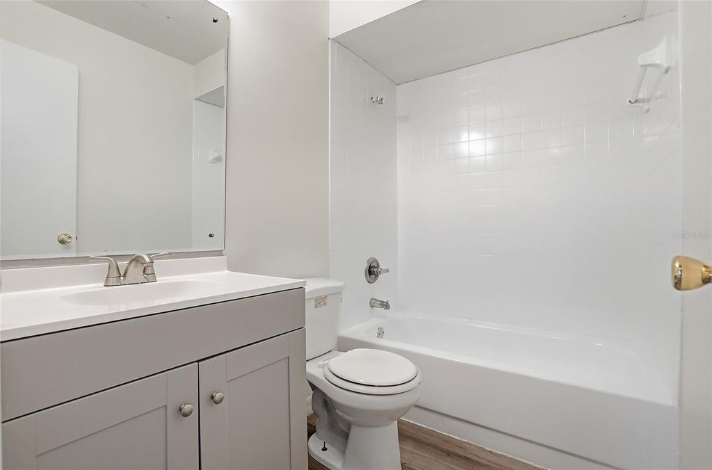 Image 17 of property listing at 729/731 SUNBRIGHT DRIVE, Seffner, FL 33584