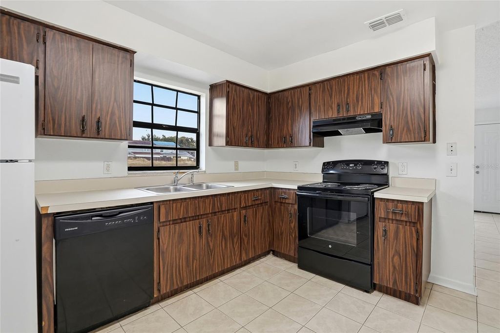 Image 22 of property listing at 729/731 SUNBRIGHT DRIVE, Seffner, FL 33584