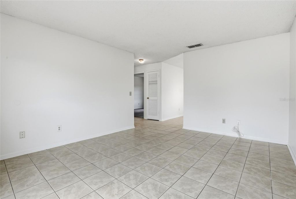 Image 29 of property listing at 729/731 SUNBRIGHT DRIVE, Seffner, FL 33584