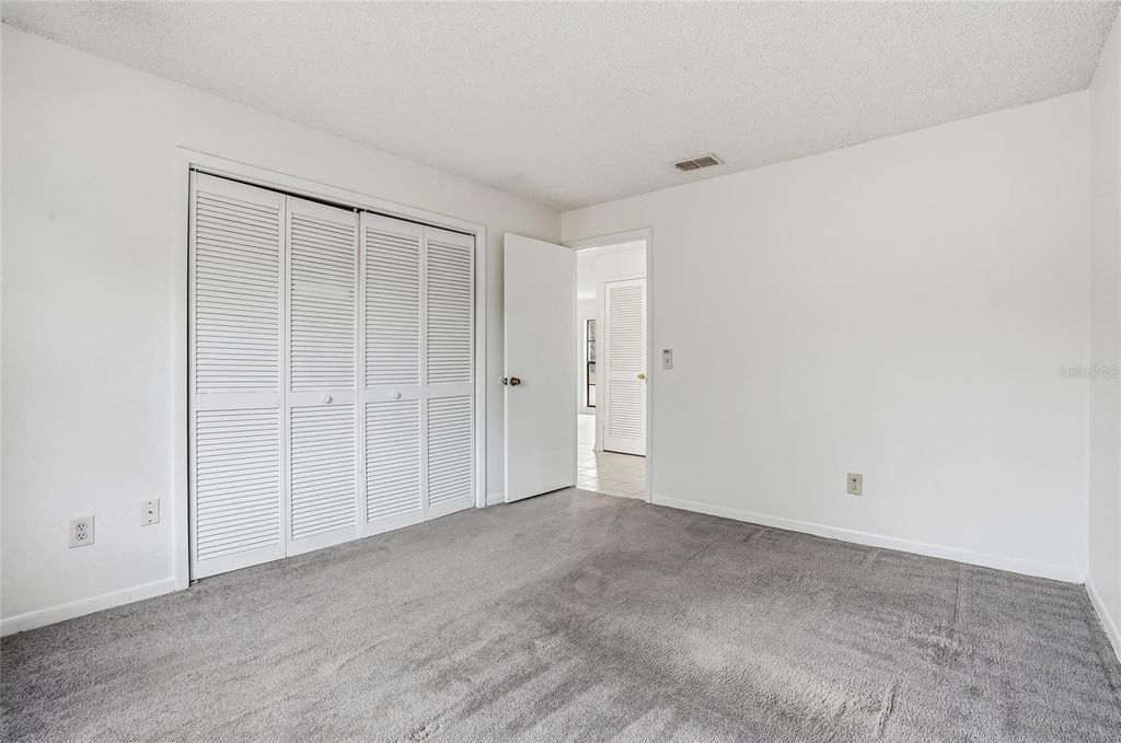 Image 33 of property listing at 729/731 SUNBRIGHT DRIVE, Seffner, FL 33584