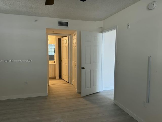 11145 SW 6th St 104, Pembroke Pines, FL 33025