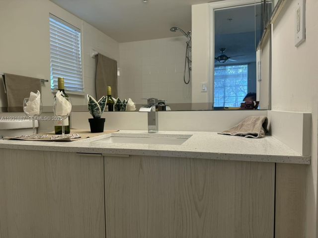 11145 SW 6th St 104, Pembroke Pines, FL 33025