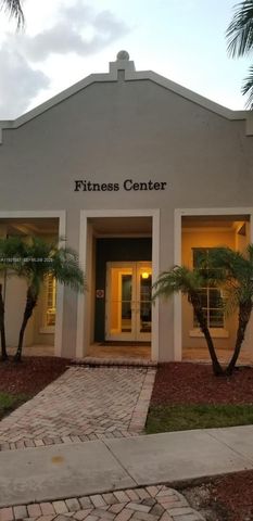 11145 SW 6th St 104, Pembroke Pines, FL 33025