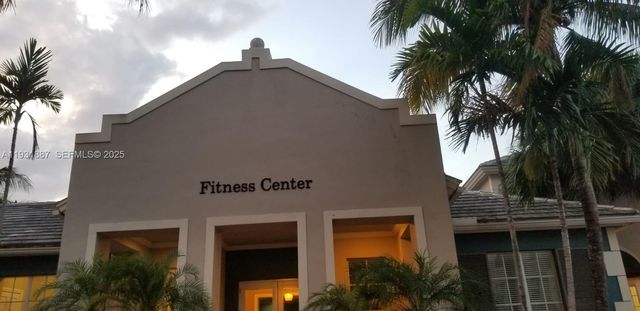 11145 SW 6th St 104, Pembroke Pines, FL 33025