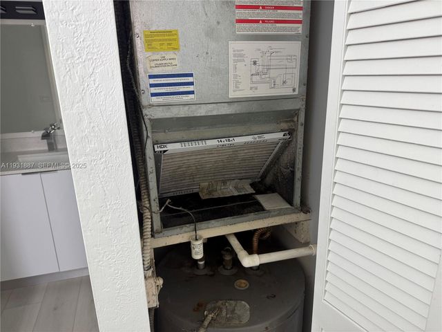 11145 SW 6th St 104, Pembroke Pines, FL 33025