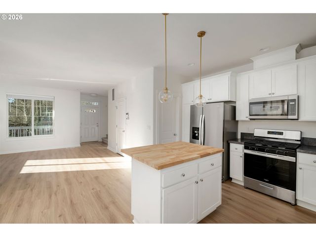 1190 Sw 162ND Ave, Beaverton, OR 97006