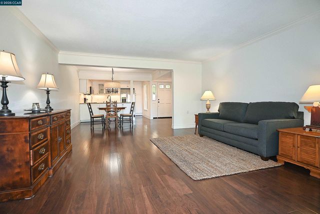 1332 Canyonwood Ct 2, Walnut Creek, CA 94595