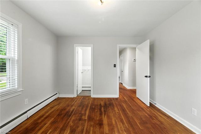 48 Wheatland DR, Hampton, VA 23666