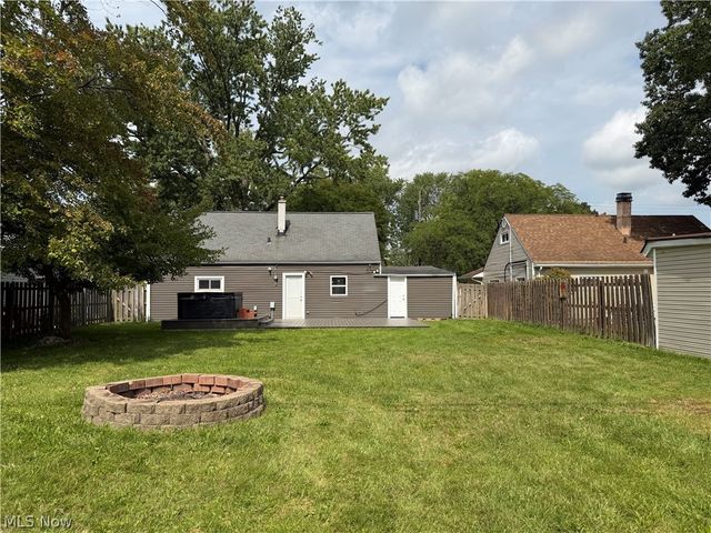295 Best Drive, Berea, OH 44017