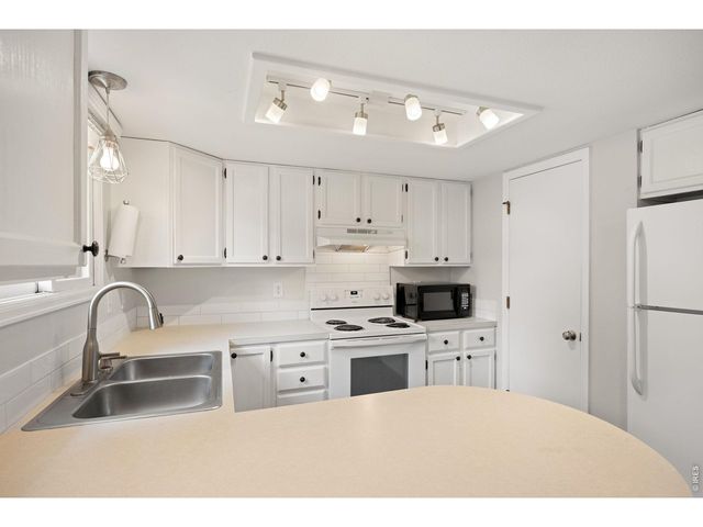 2025 Cheyenne Ave, Loveland, CO 80538