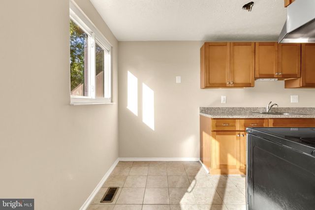 7844 MINERAL DR, Gaithersburg, MD 20877