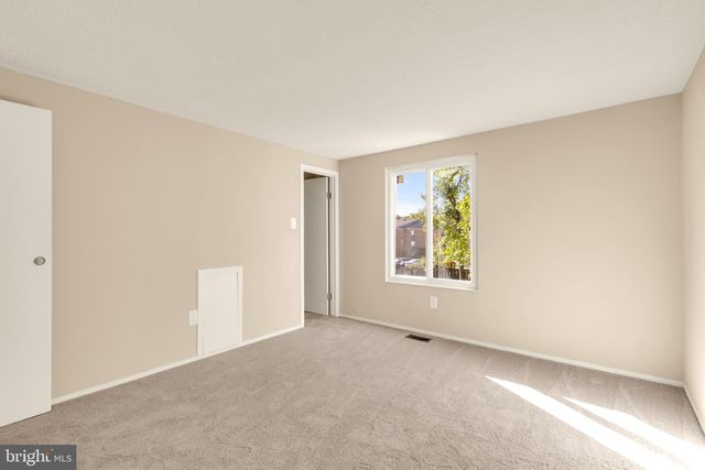7844 MINERAL DR, Gaithersburg, MD 20877
