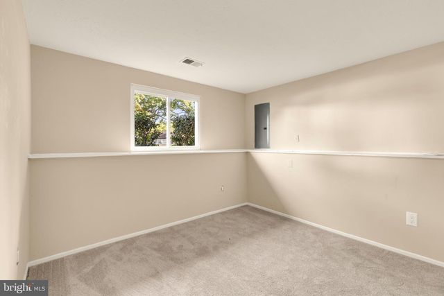 7844 MINERAL DR, Gaithersburg, MD 20877