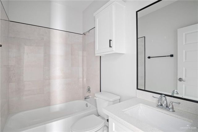 1511 Playa Drive 2, Weslaco, TX 78596