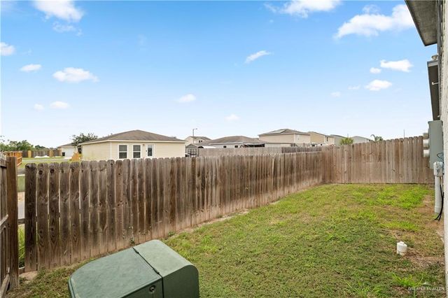 1511 Playa Drive 2, Weslaco, TX 78596