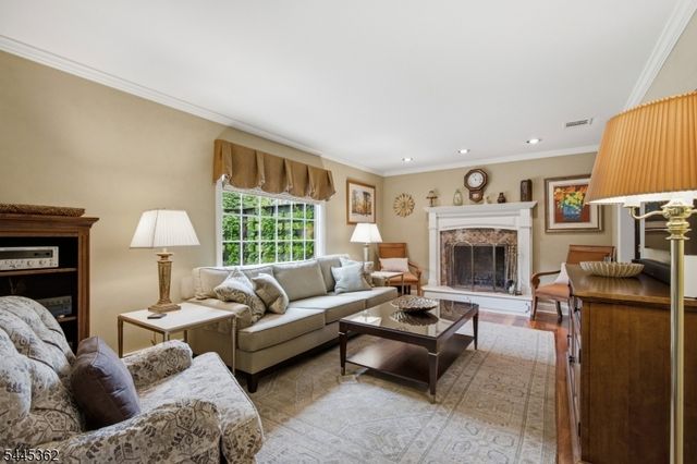 16 Brookside Rd, Roxbury Twp., NJ 07876