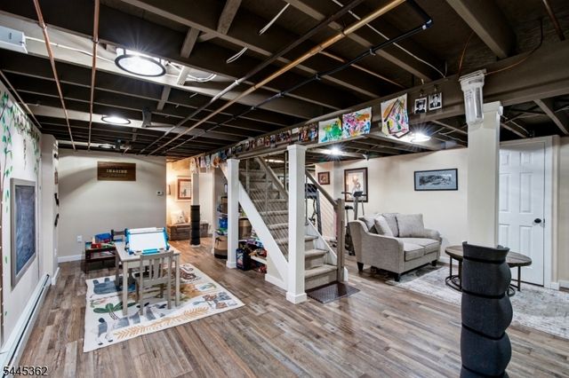 16 Brookside Rd, Roxbury Twp., NJ 07876
