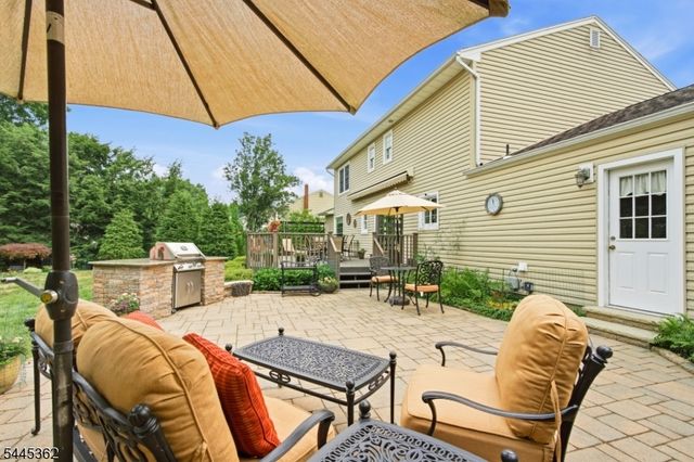 16 Brookside Rd, Roxbury Twp., NJ 07876