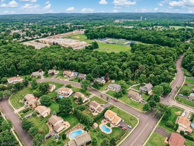16 Brookside Rd, Roxbury Twp., NJ 07876