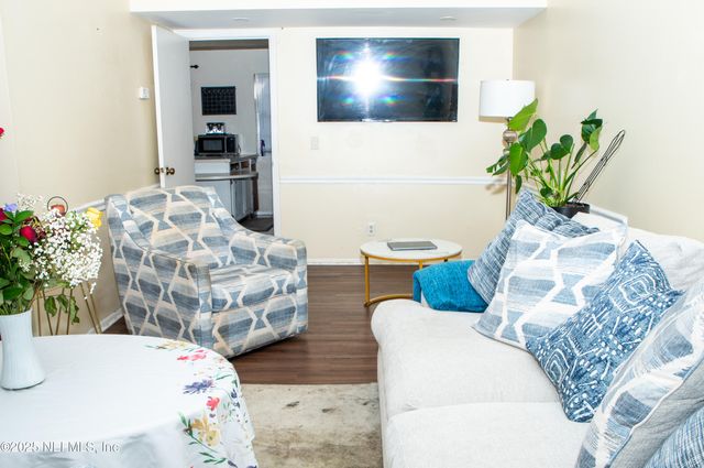 4822 WINDRUSH Lane, Jacksonville, FL 32217