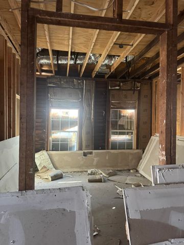 1353 MCMILLAN ST, Memphis, TN 38106