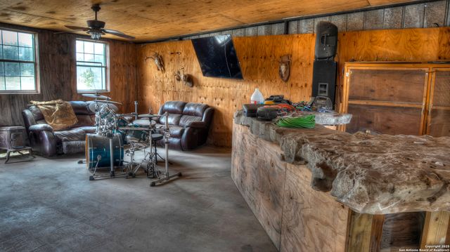 201 7th, Leakey, TX 78873