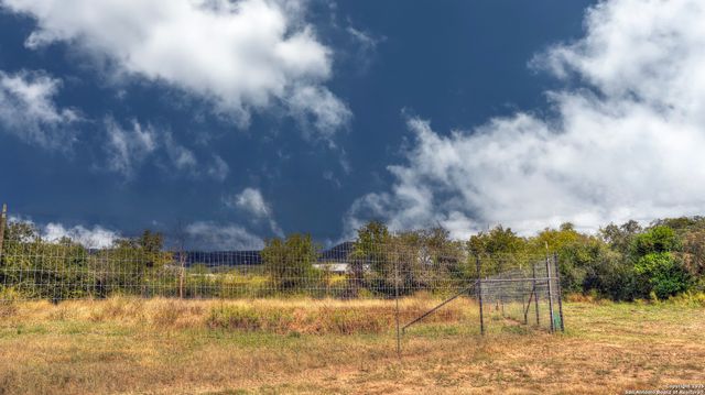 201 7th, Leakey, TX 78873