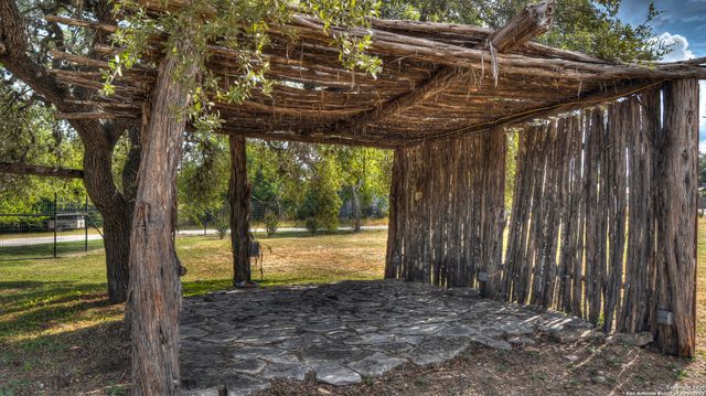 201 7th, Leakey, TX 78873