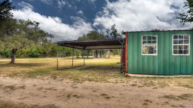 201 7th, Leakey, TX 78873