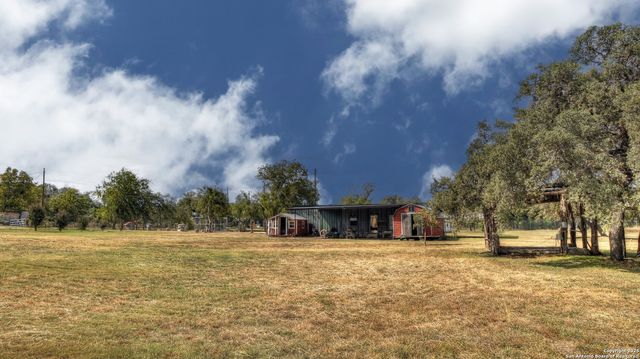 201 7th, Leakey, TX 78873