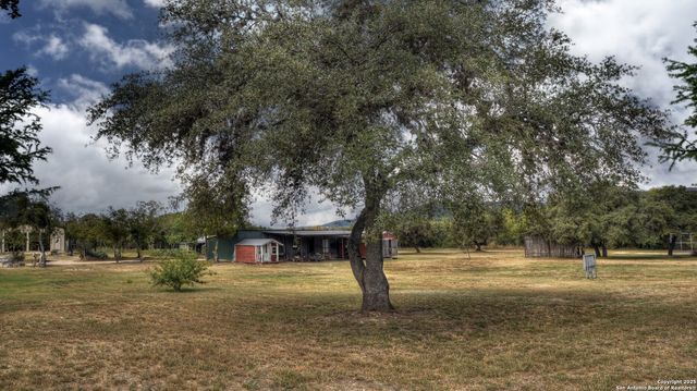 201 7th, Leakey, TX 78873