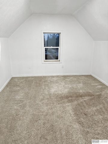 2125 Emmet Street, Omaha, NE 68110