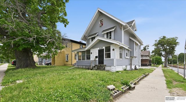 2125 Emmet Street, Omaha, NE 68110