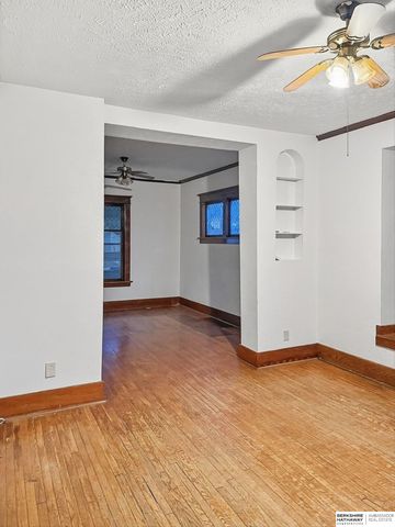 2125 Emmet Street, Omaha, NE 68110