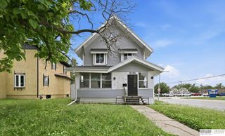 2125 Emmet Street, Omaha, NE 68110