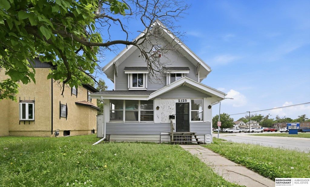 2125 Emmet Street, Omaha, NE 68110