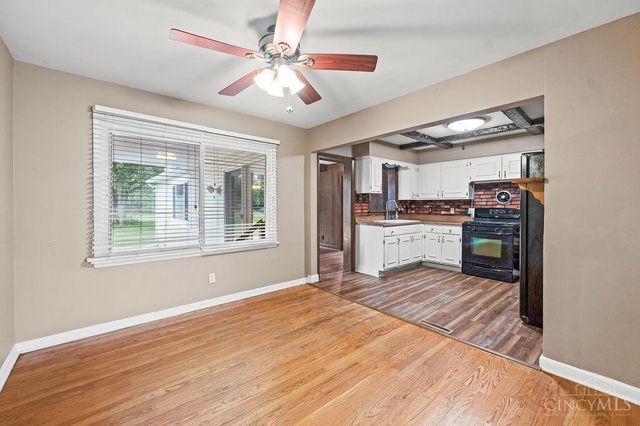 208 Brelsford Avenue, Trenton, OH 45067
