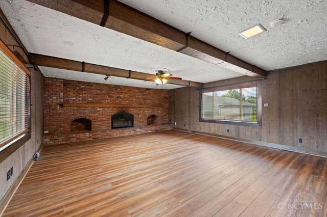 208 Brelsford Avenue, Trenton, OH 45067
