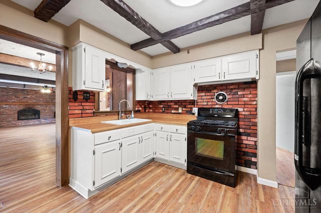208 Brelsford Avenue, Trenton, OH 45067