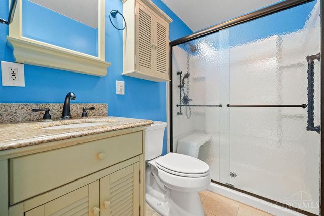 208 Brelsford Avenue, Trenton, OH 45067